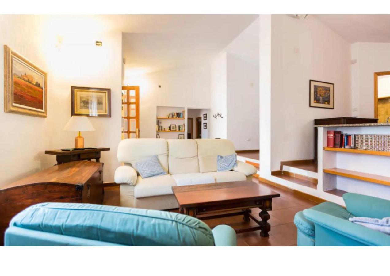 Casa Vacanze A Pochi Passi Dal Mare 马达莱纳 外观 照片